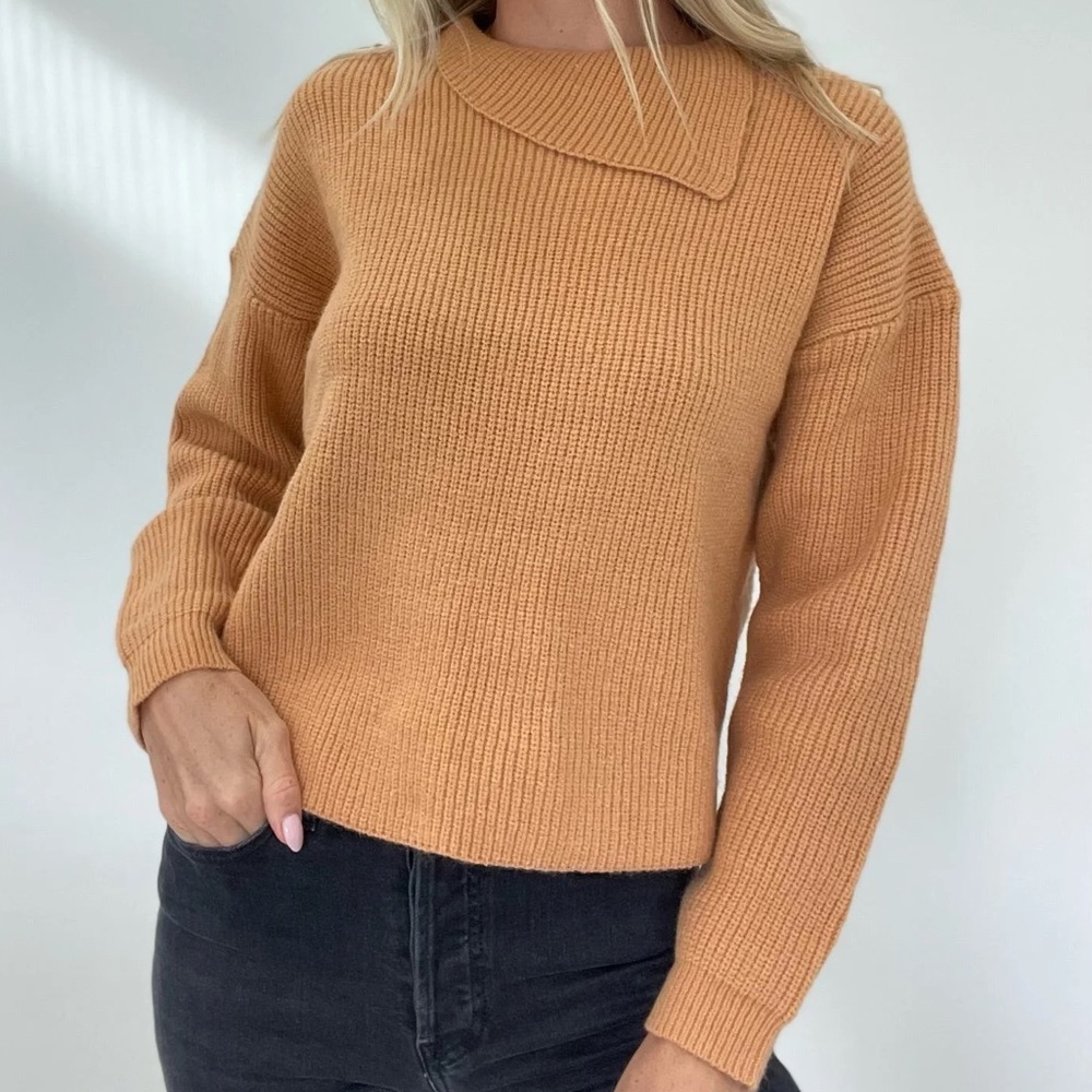 SIX/FIFTY Women’s Rae Foldover sweater in butternut squash (SMALL) (BNWT)